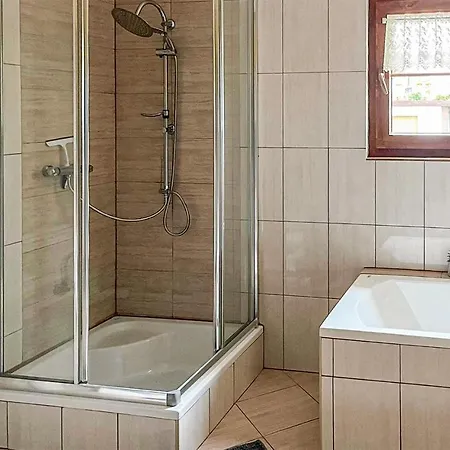 Gorgeous Home In Slawno With Wifi Ferienhaus *