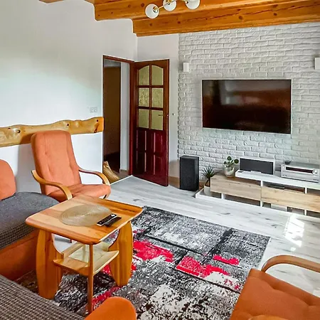 Gorgeous Home In Slawno With Wifi Ferienhaus *