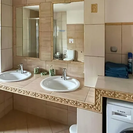 Amazing In With Kitchen