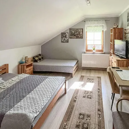 Gorgeous Home In Slawno With Wifi * Sławno